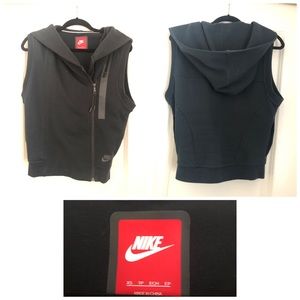 Nike vest